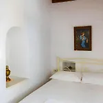 Zeus House Holiday home