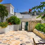 Holiday home Zeus House
