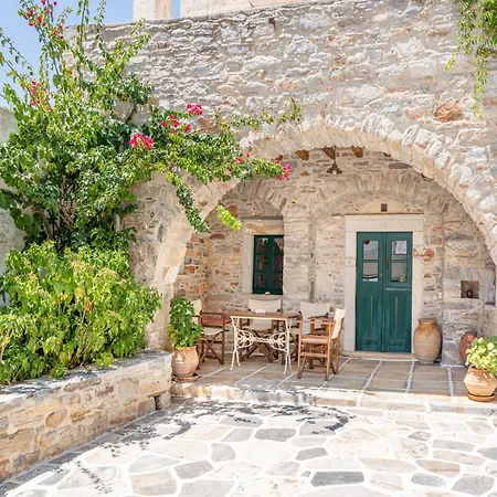 Holiday home Zeus House