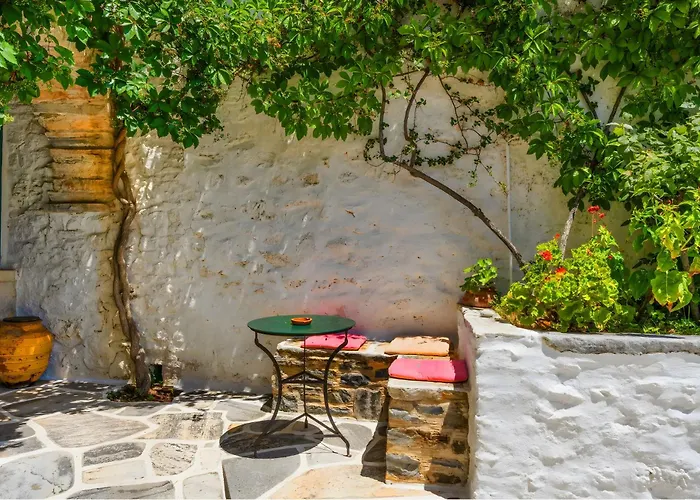 Holiday home Zeus House